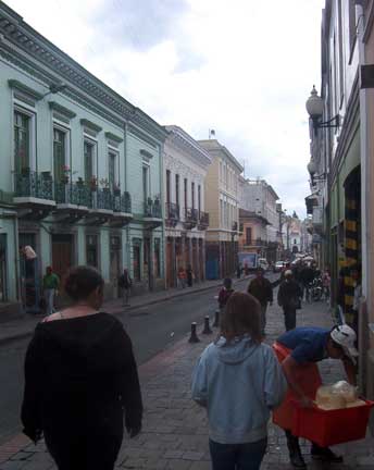 Calle García Moreno, Quito